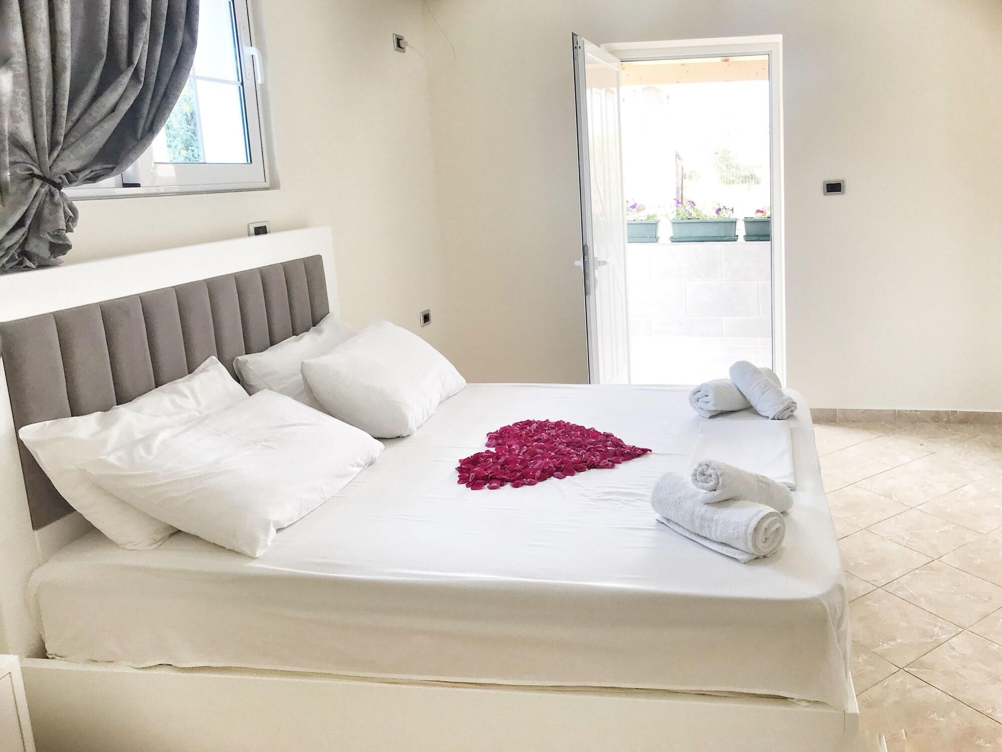 Prive Hotel And Apartment Ksamil Exterior foto