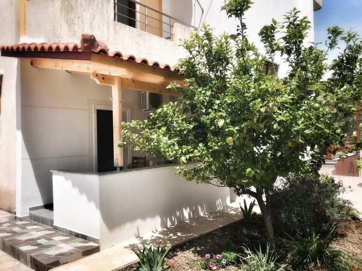 Prive Hotel And Apartment Ksamil Exterior foto